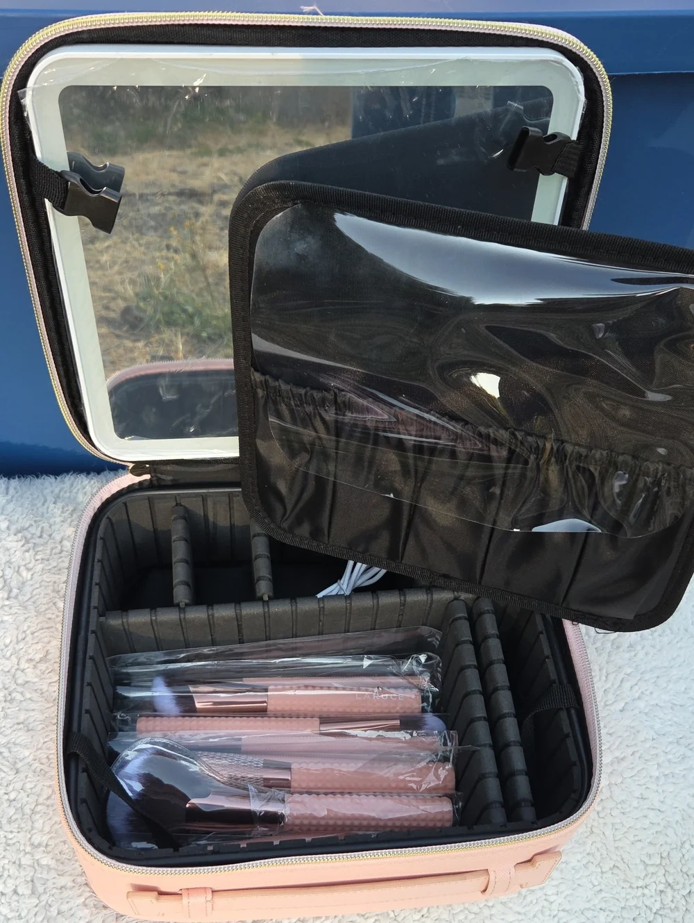 Pink Travel Makeup Case with Laruce Beauty 14 Piece Brush Set